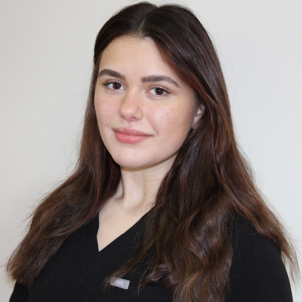 Dariya Polovinko Dental Assistant